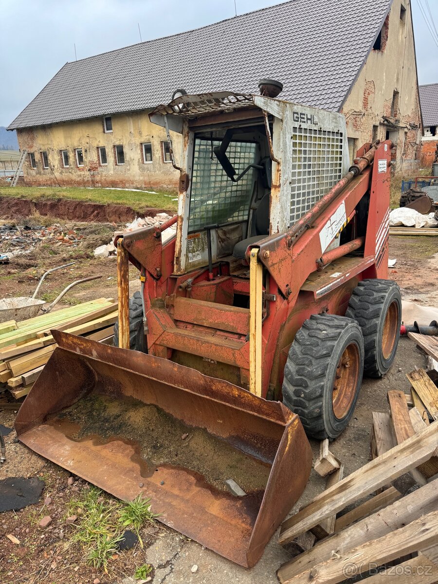 Smykovy nakladac Gehl 4610