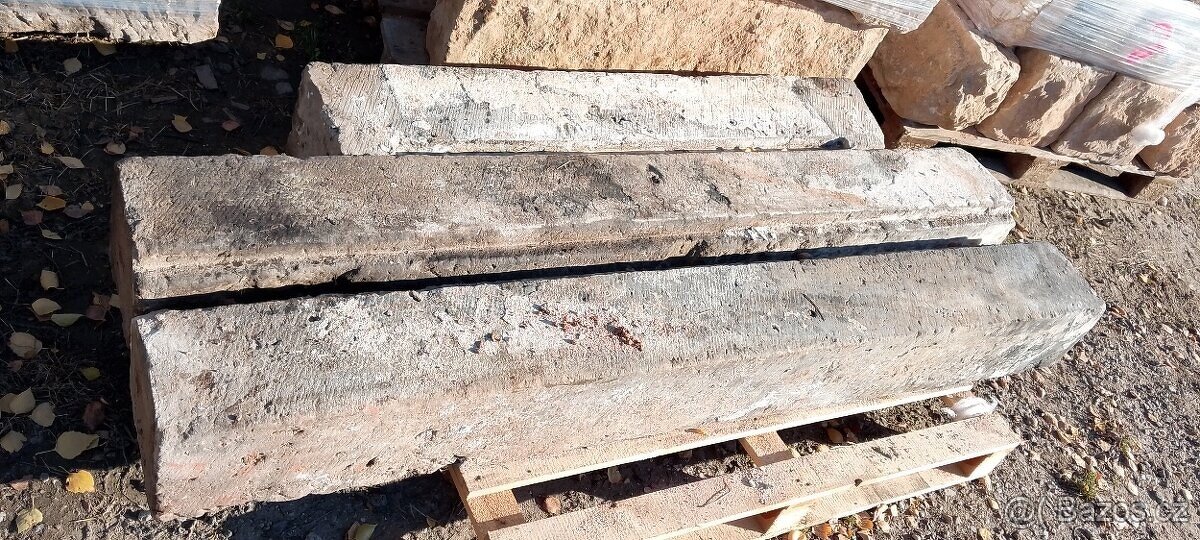 Pískovcové zárubně