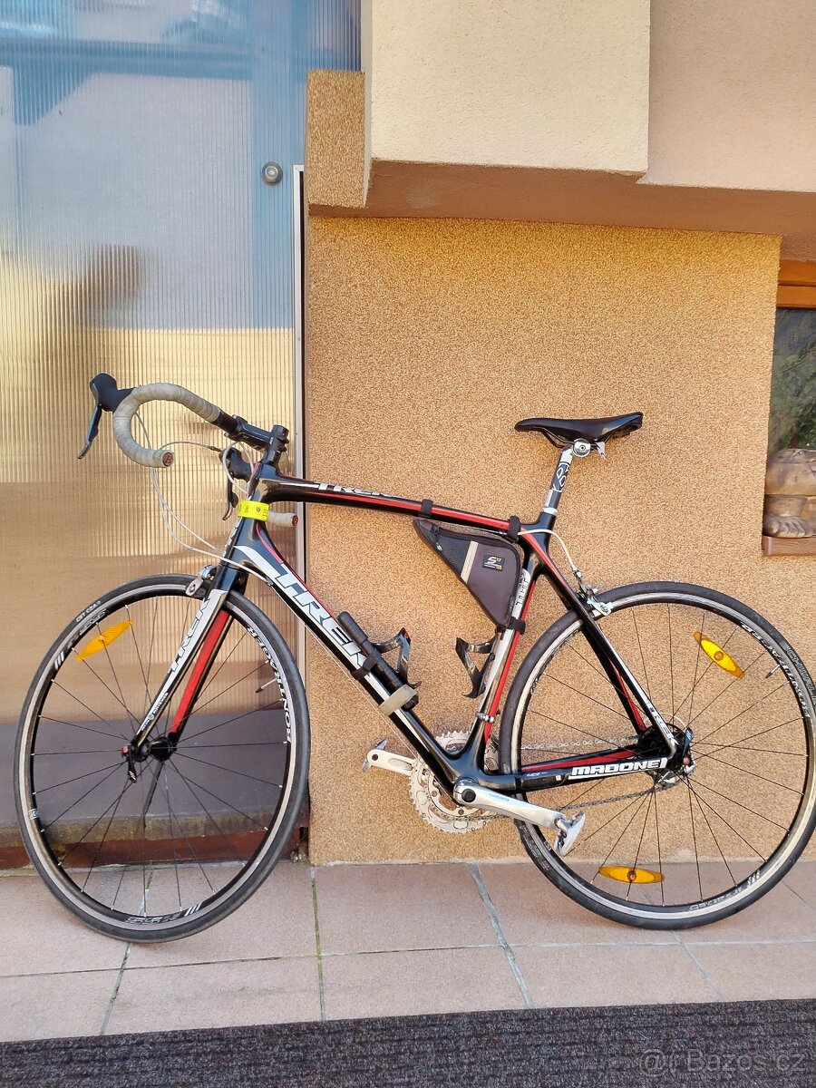 Karbonové silniční kolo Trek