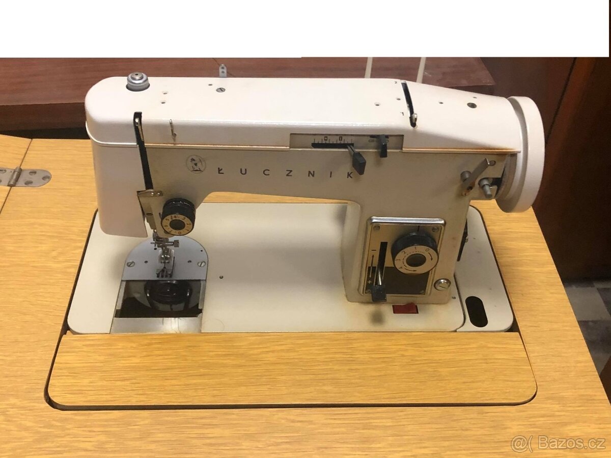 Šicí stroj Lucznik