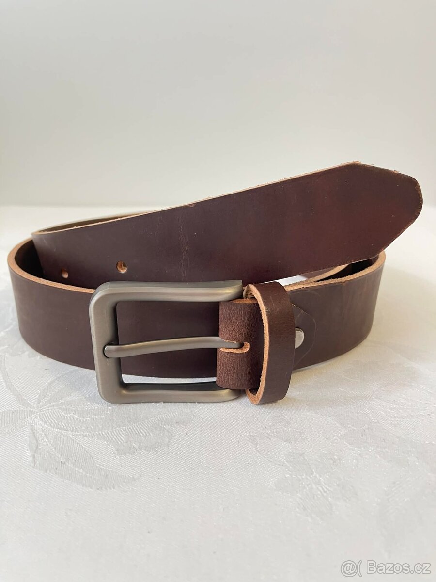 Pansky koženi pasek