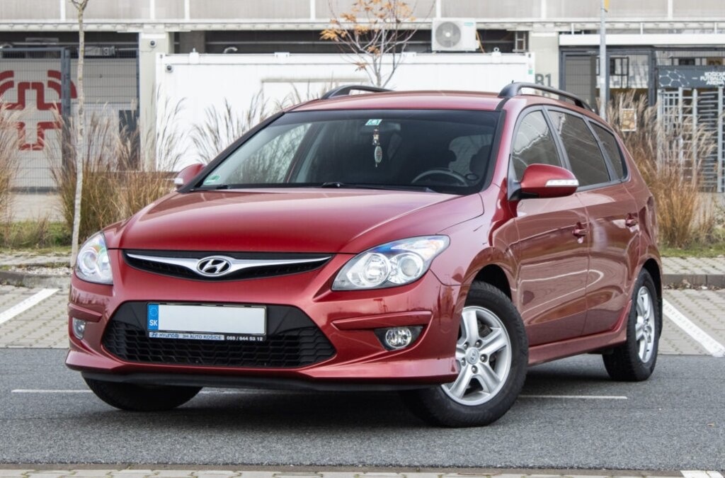 Hyundai i30 CW 80kW (2011)