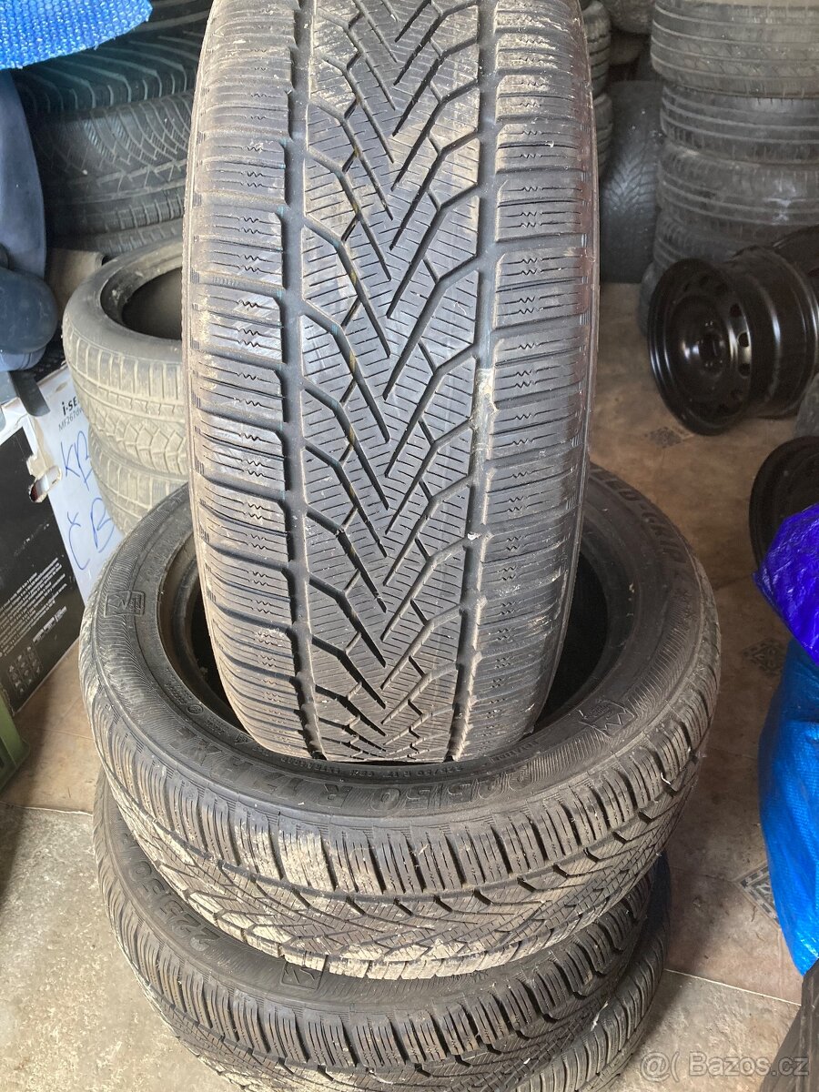 225/50/17 zimní