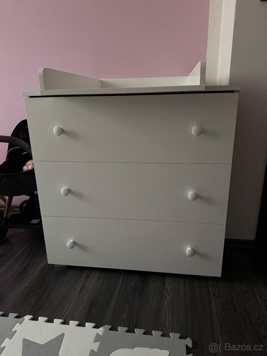 Přebalovací komoda