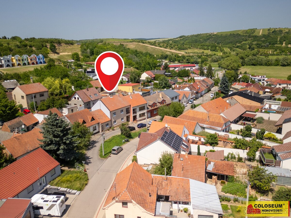 Velké Pavlovice - RD vícegenerační, zahrada, rekonstrukce –