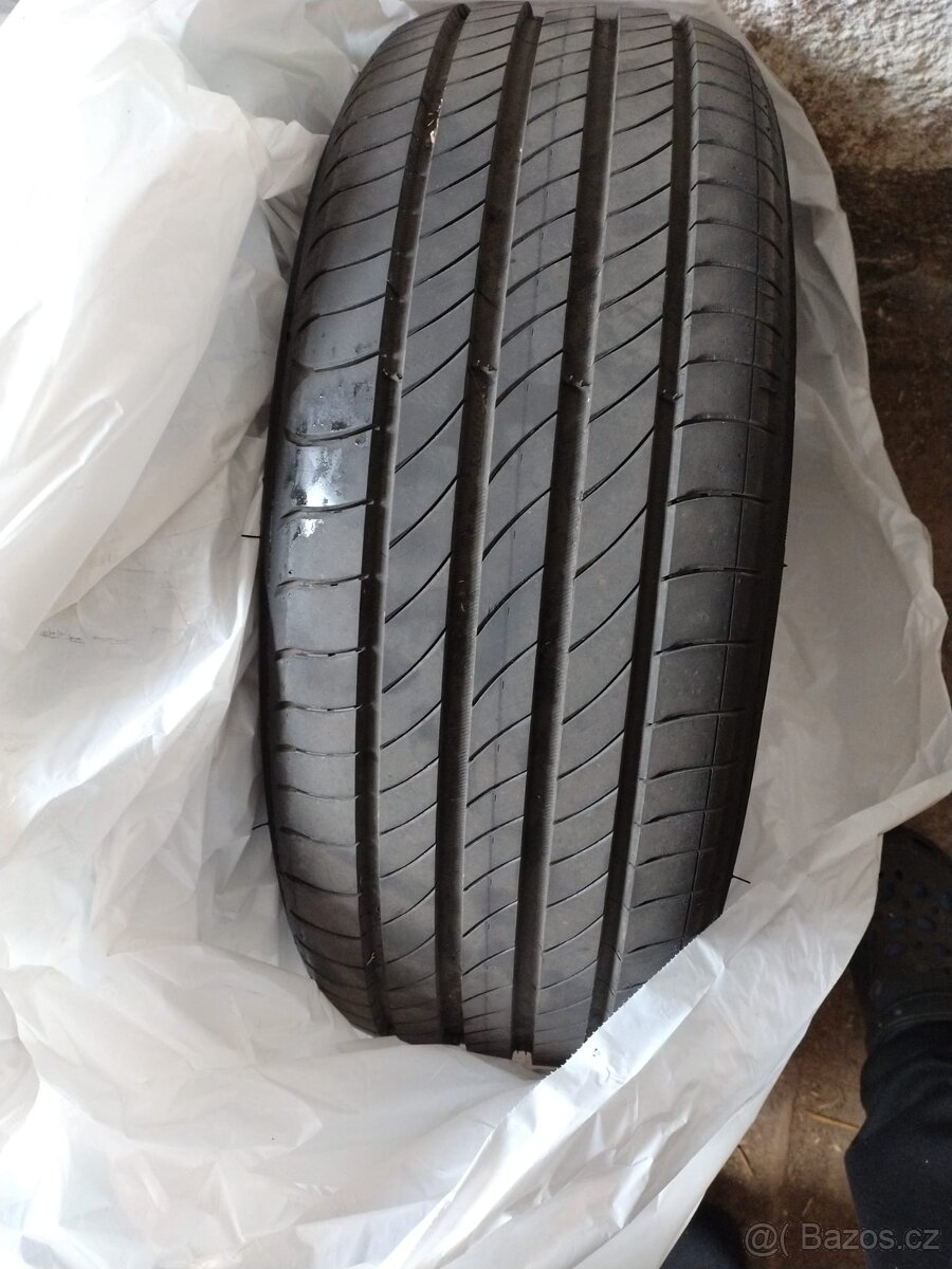 Prodám pneu MICHELIN