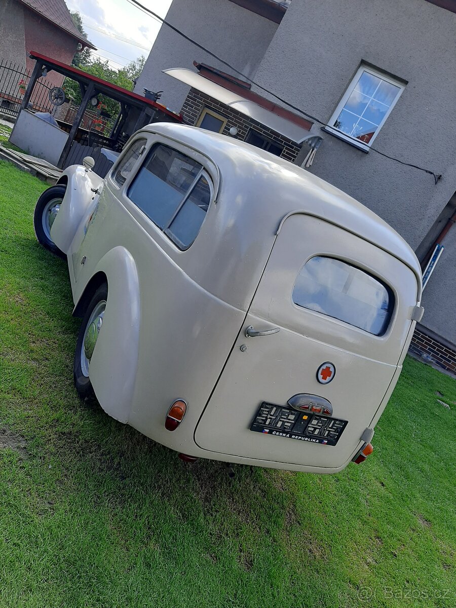 Škoda 1101 Tudor-sanitka