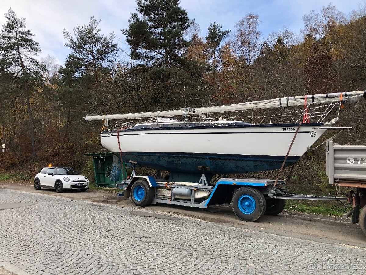 Plachetnice Dufour 4800 + přívěs