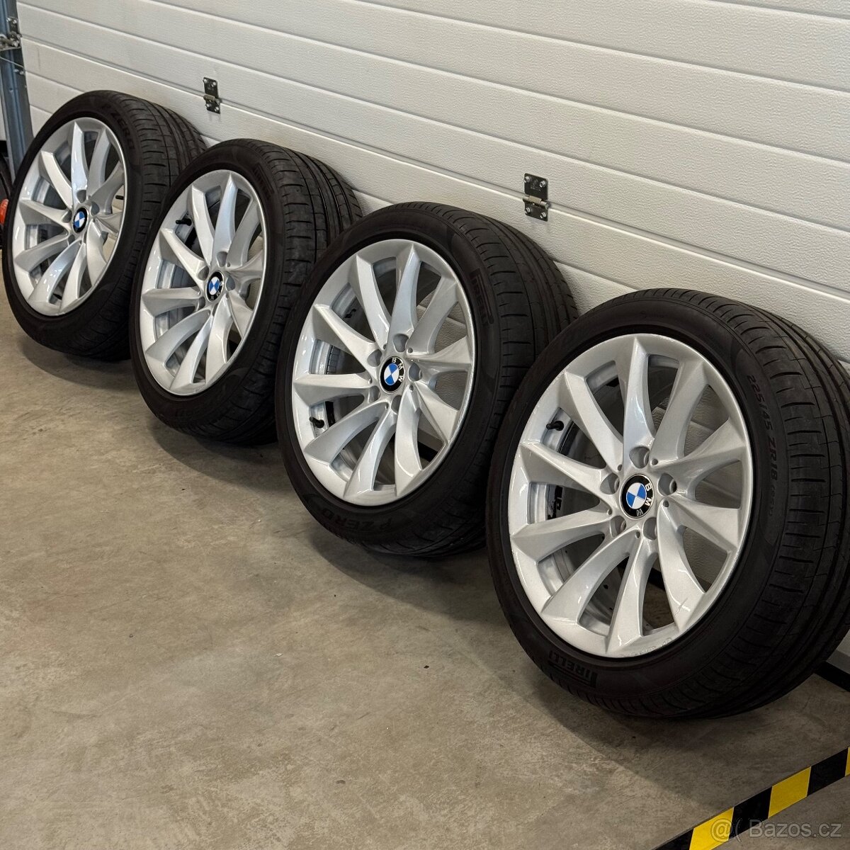Letní BMW 18” 225/45 R18 6mm Pirelli, 5x120