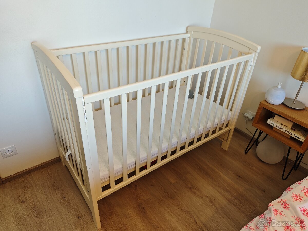 Dětská postýlka Scarlett Laura + kvalitní matrace – 120x60 c