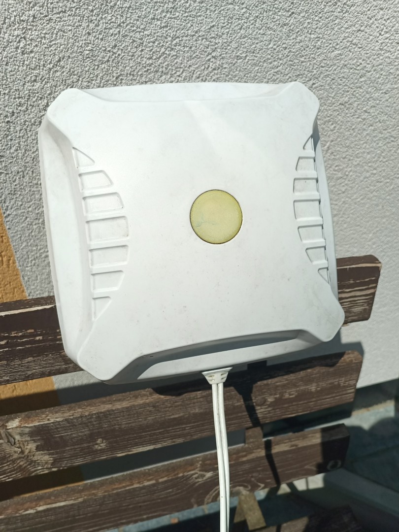 Všesměrová LTE anténa Poynting XPOL-2-5G