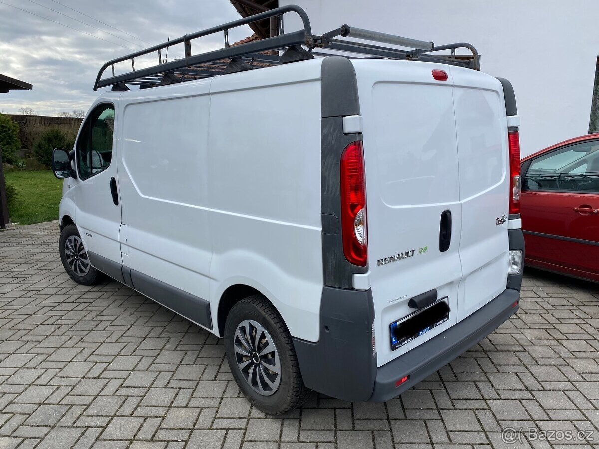 462 Renault Trafic II 2.0 DCi 66kw 08 ND