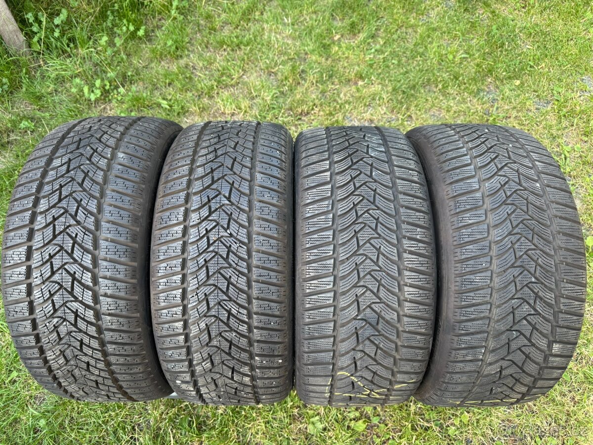 Zimní pneu 235 40 18 Dunlop
