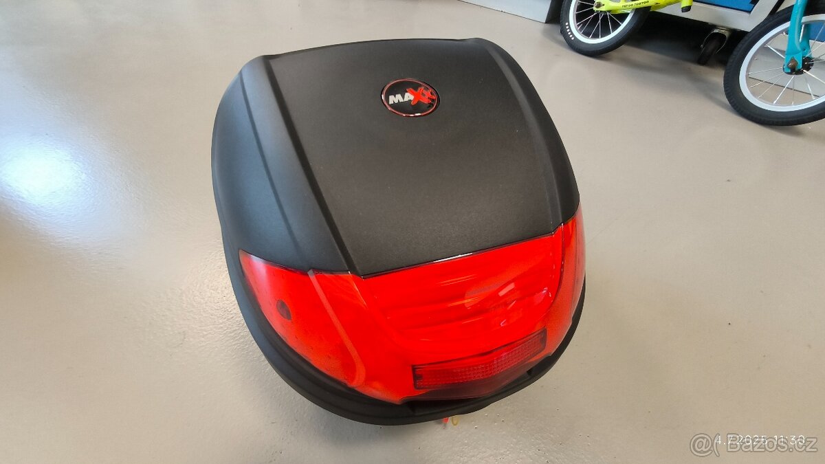 Kufr na skútr nebo motorku nový