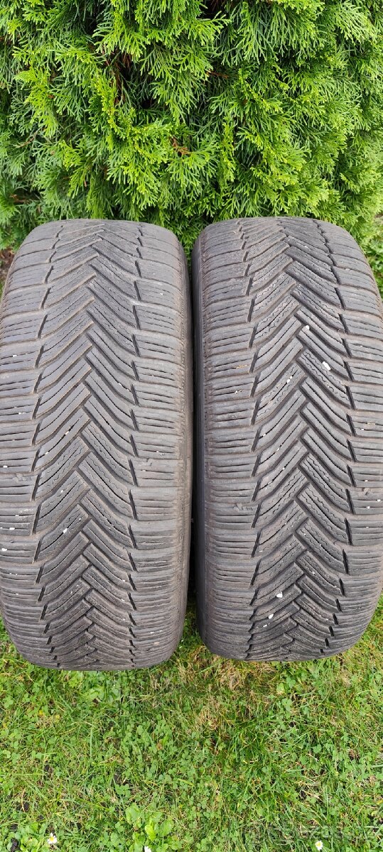 PNEU ZIMNÍ 215 60 R 16 99 H