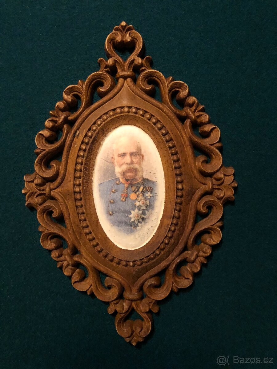 Franz Josef na dřevě