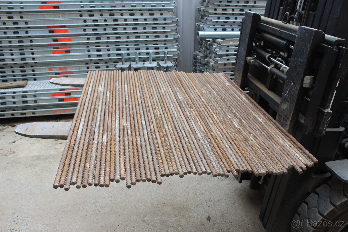 Prodej spínacích tyčí a matek k bednění