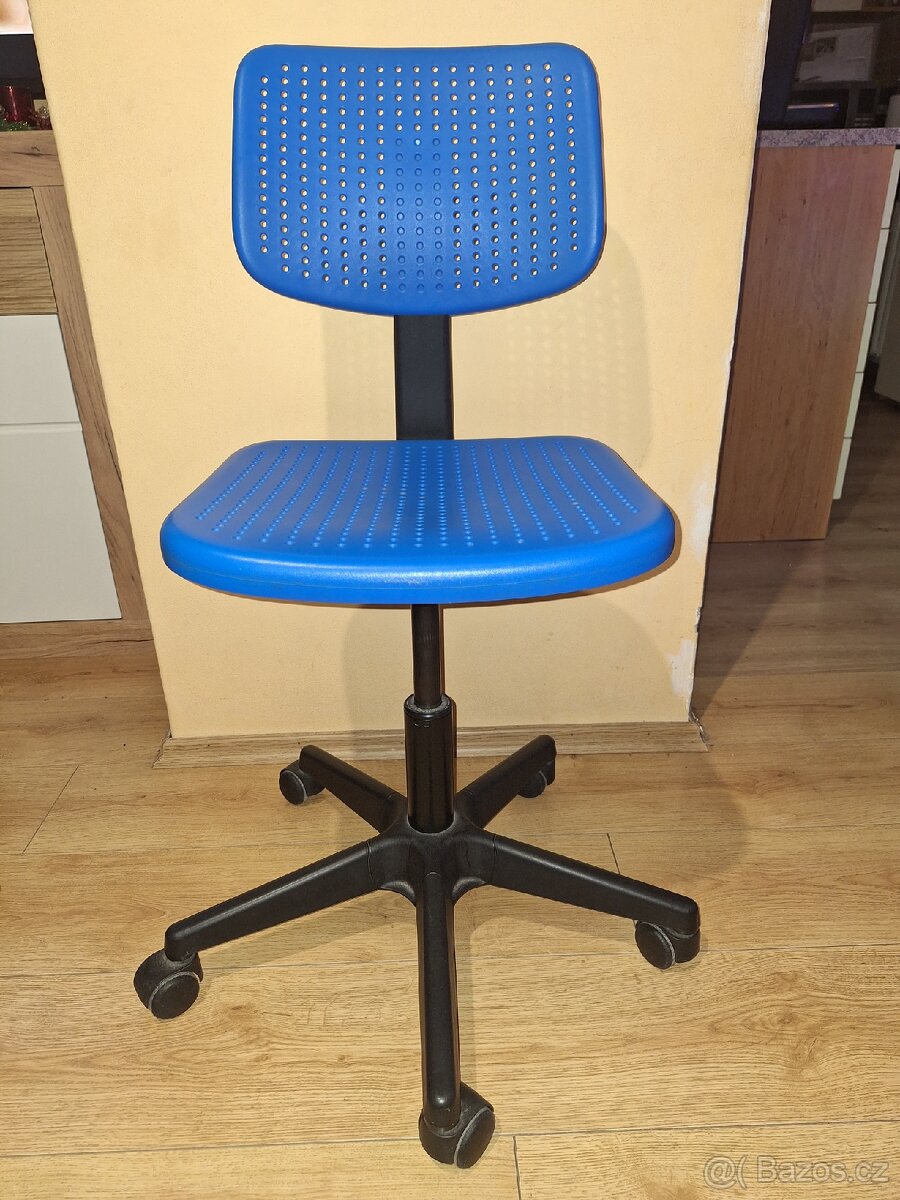 Dětské otočné židle