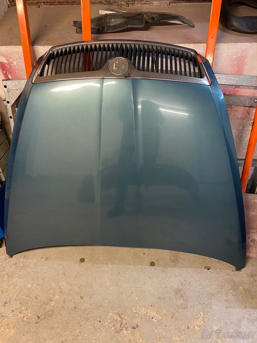 Octavia 2 prdni kapota