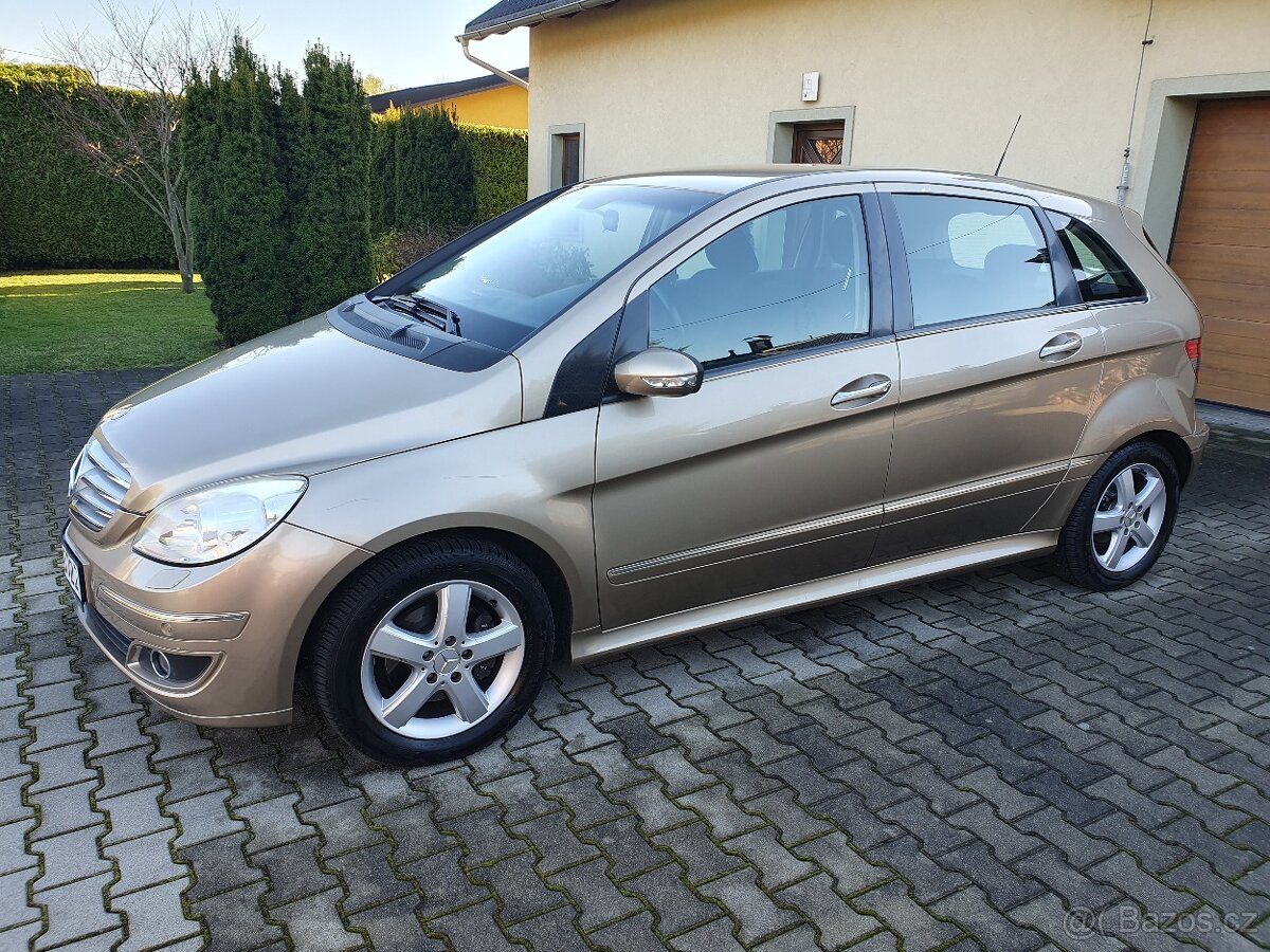 Mercedes-Benz Třídy B200, automat, koupeno v ČR, 128000km