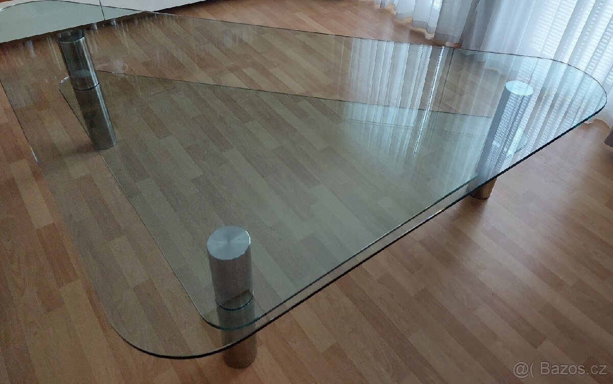 Konferenční stolek 180x180