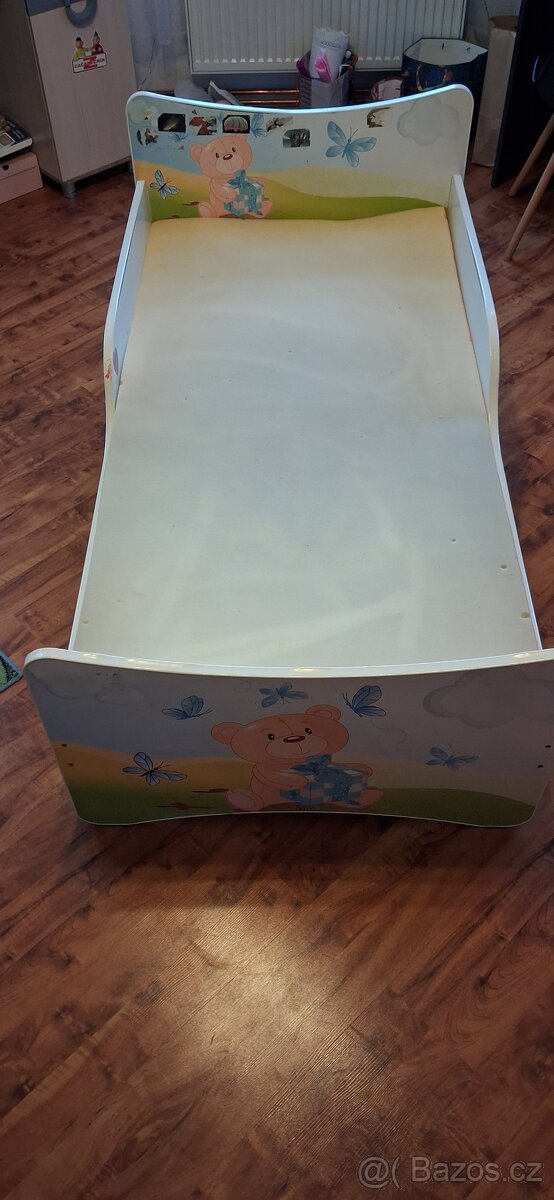 Dětská postel