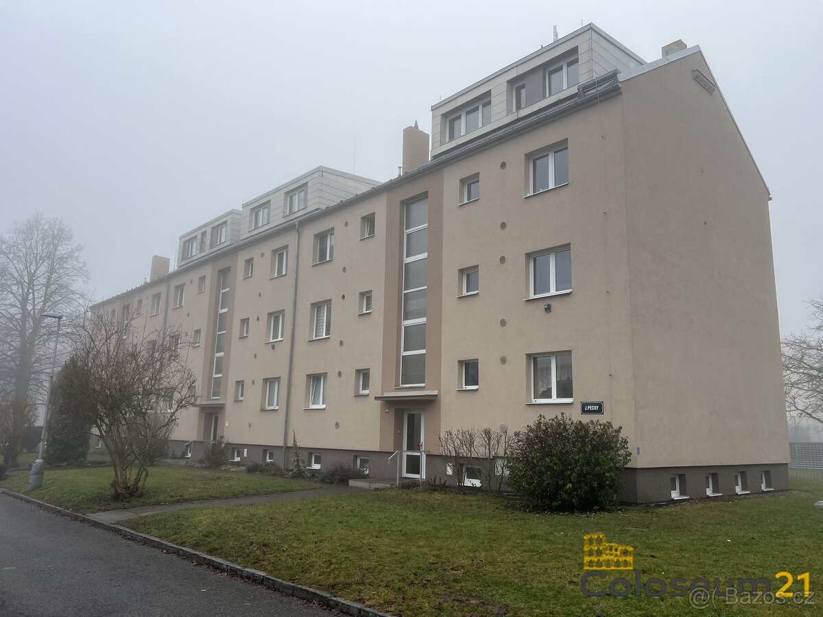 Pronájem bytu 2+1 56 m²,J.Pecky, Kladno, ev.č.