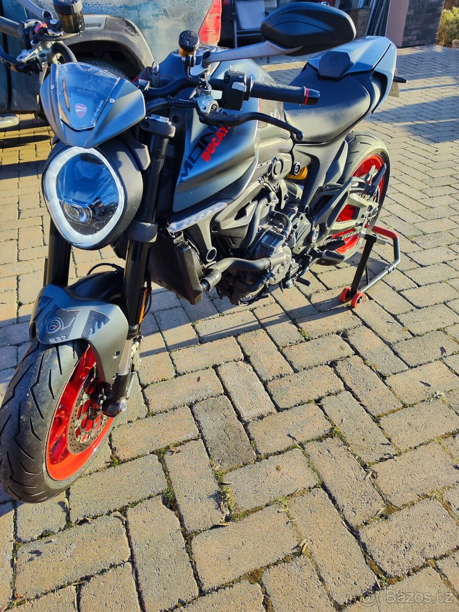 Ducati monster 937+ 2022