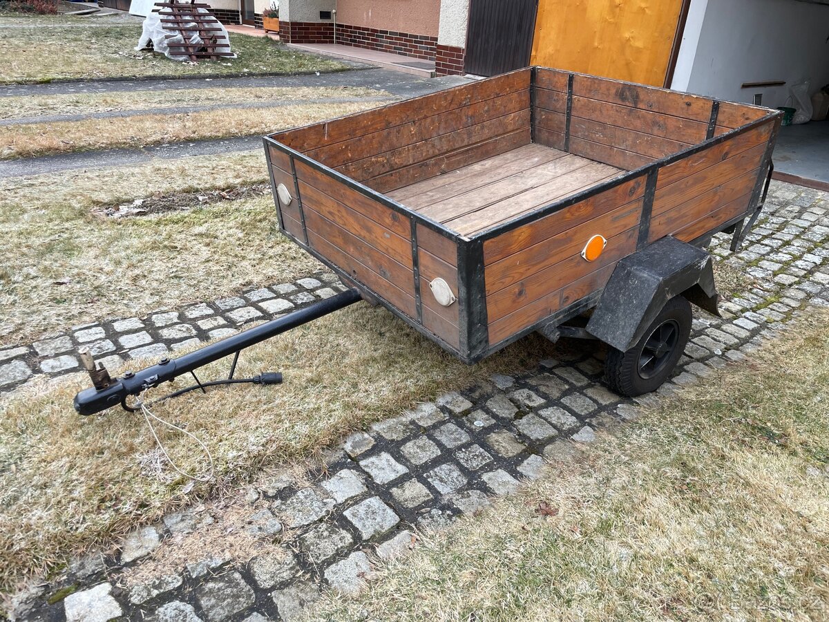 Přívěsný vozík 750kg