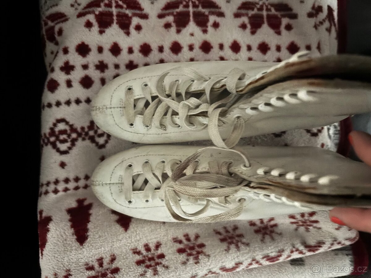 Brusle damske krasobruslarske