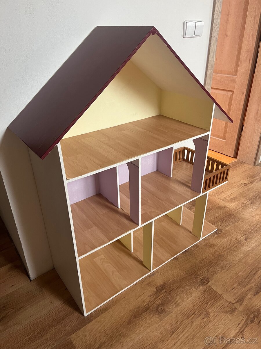Domek pro panenky
