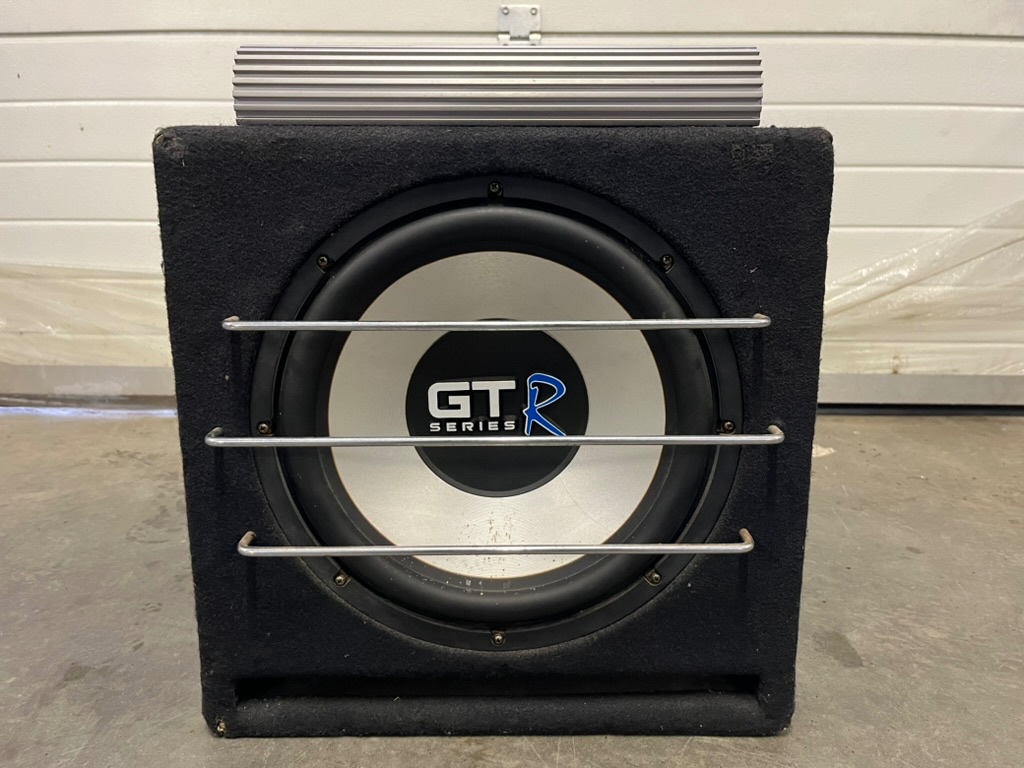 SUBWOOFER CRUNCH VČ. ZESILOVAČE MAGNAT