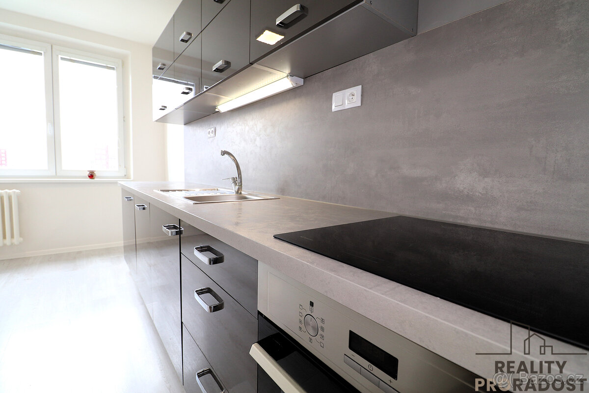 Prostorný byt 4+1 s lodžií a krásným výhledem – Brno, ul. Ve