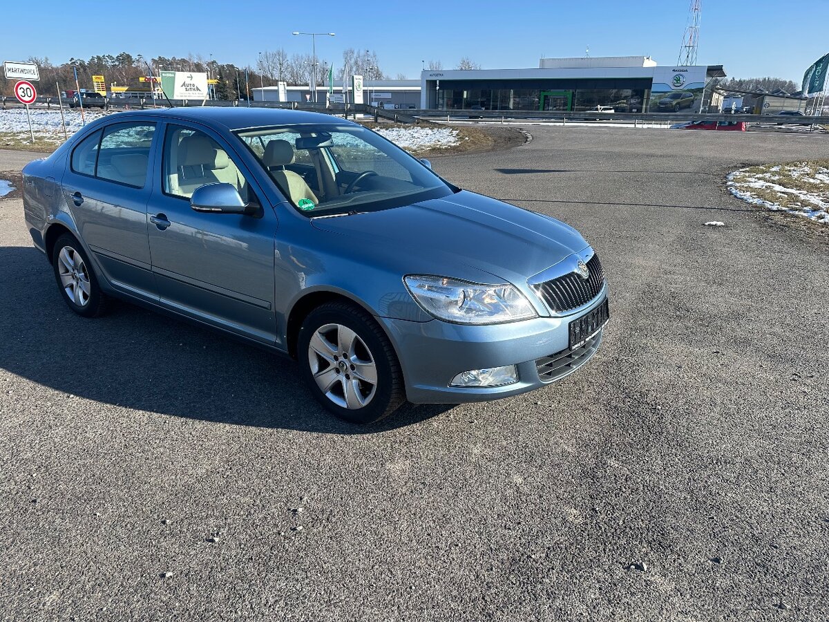 Škoda Octavia 1.4tsi- serviska-polokuže