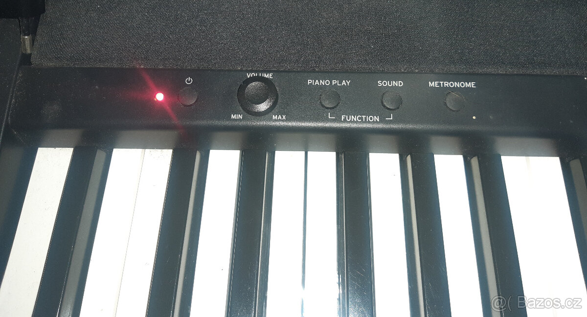 Digitální piano Korg, model B1, černé, bez stojanu
