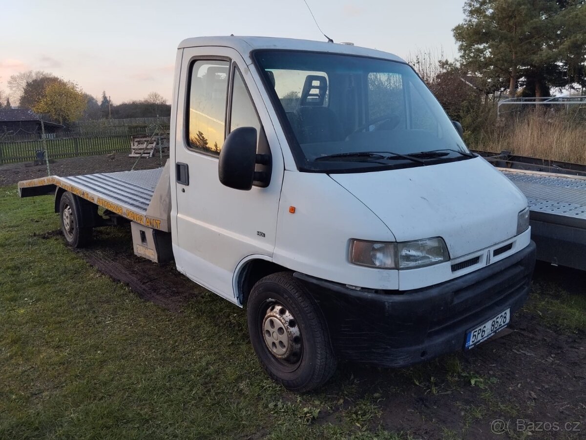 Prodám odtahovku Peugeot Boxer 2,8HDI