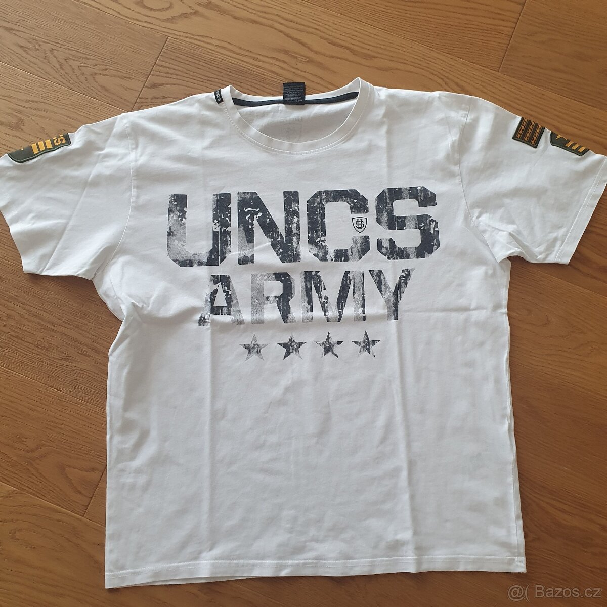 Triko UNCS