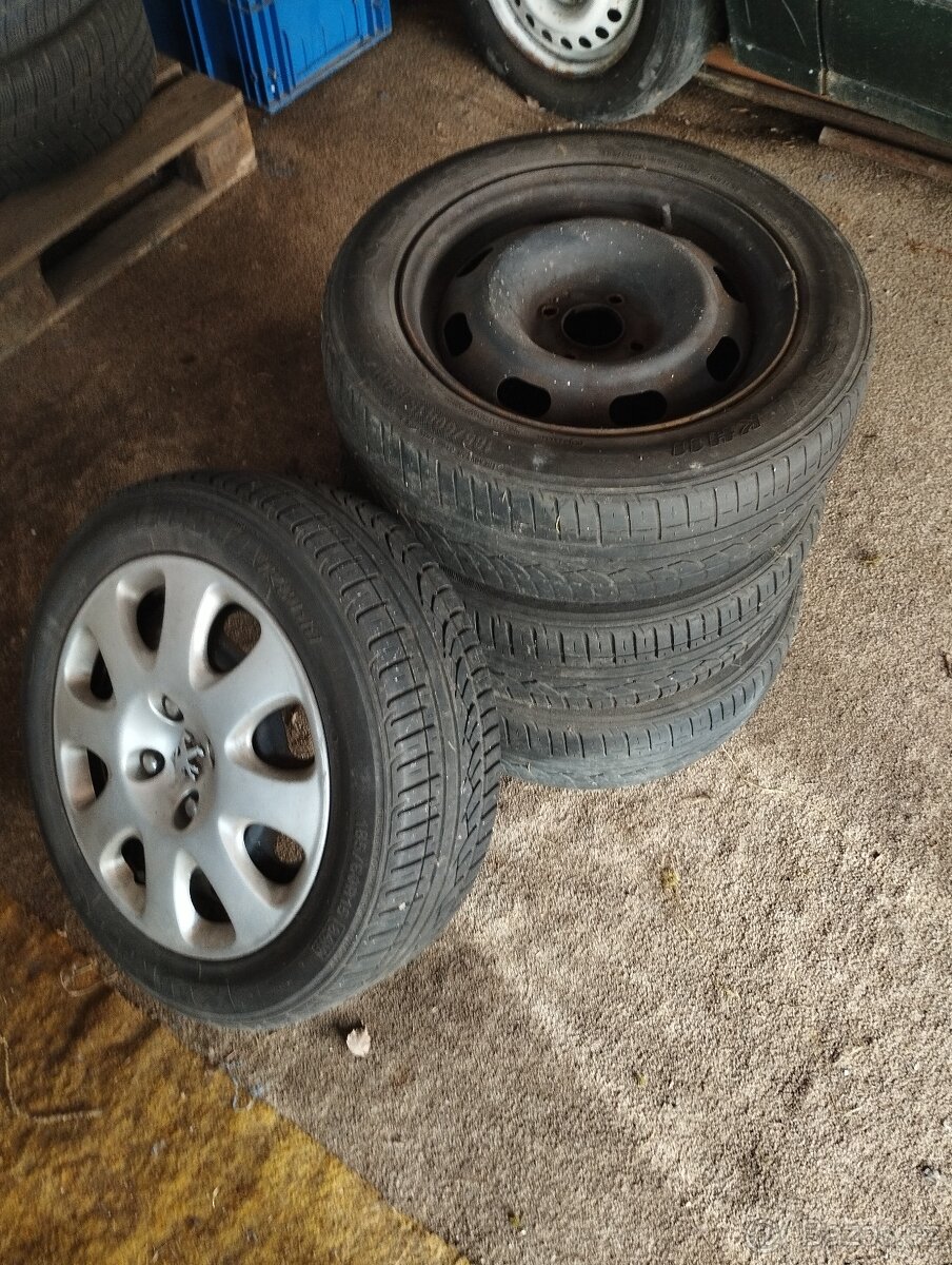Peugeot 4x108 plech.rafky 185/60x15