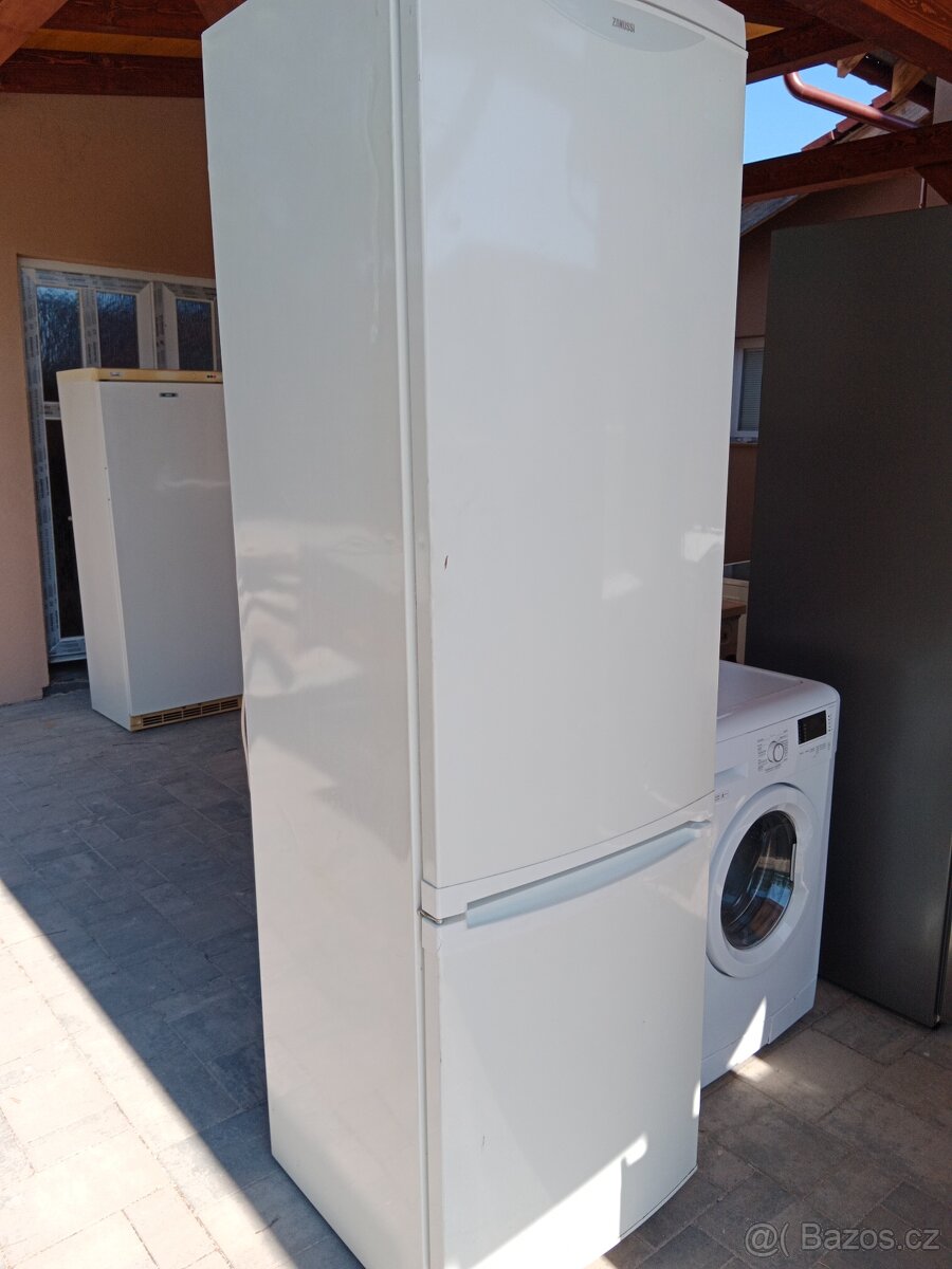 Lednice s mrazakem Zanussi
