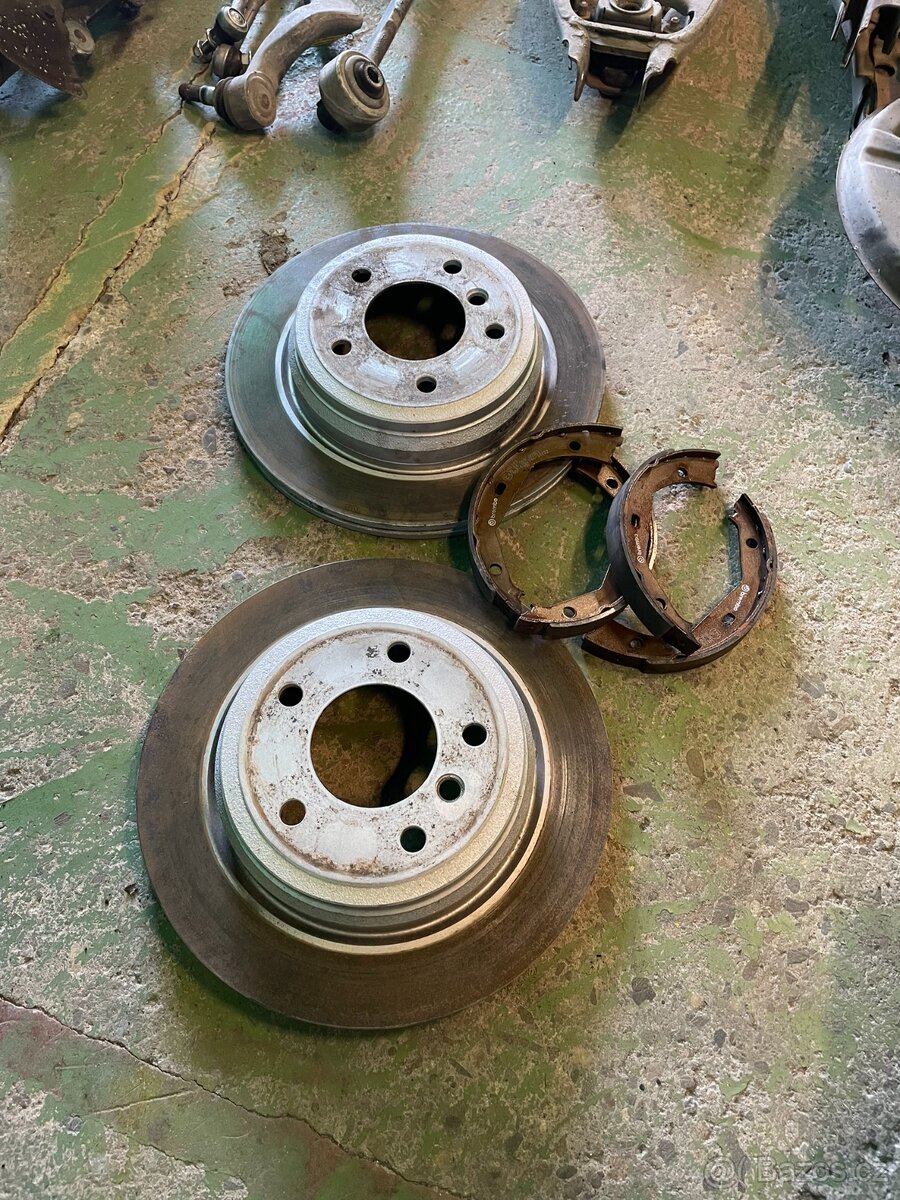 Zadní kotouče pro BMW E91 320d M47