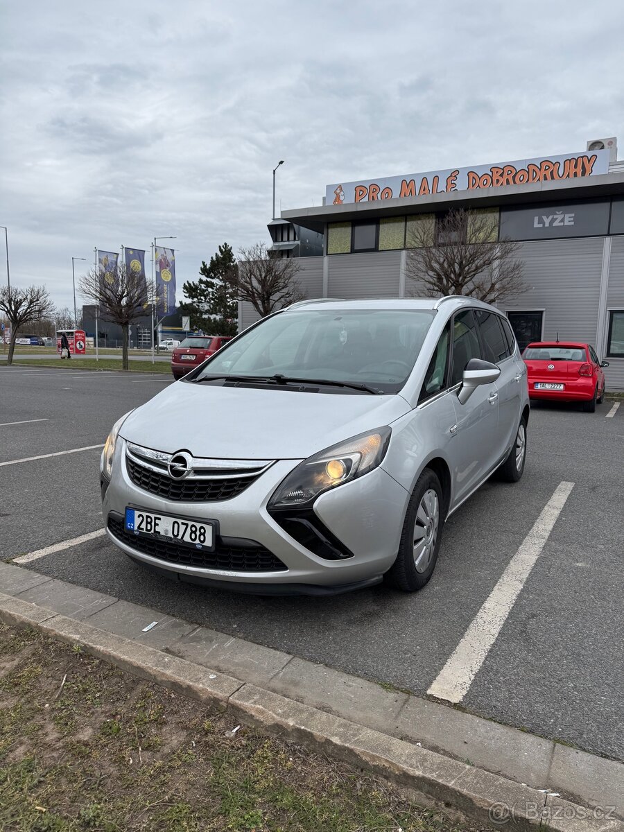 Opel Zafira 2013 1.6 benzin+CNG