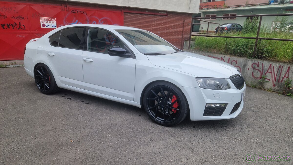 Octavia 3 rs tsi CHHA ,APR