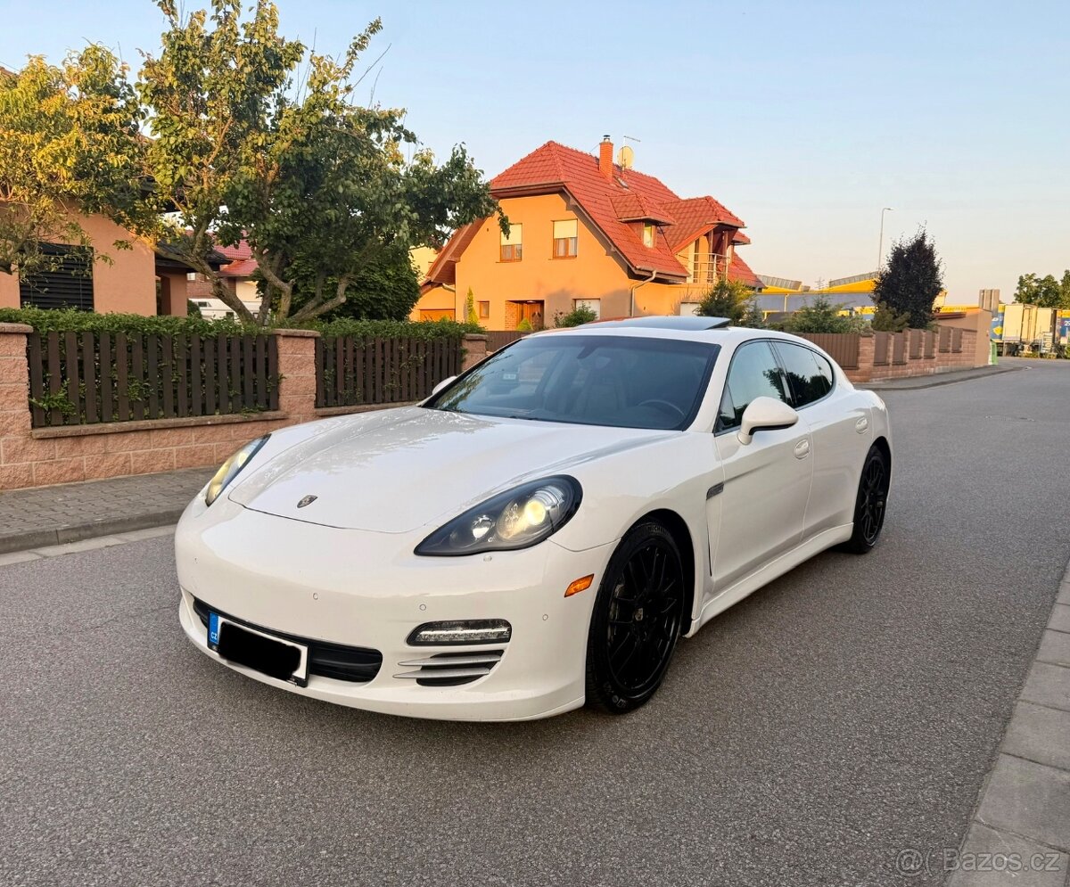 Porsche Panamera 120 000Km, 3.6i 220kw 2012, pěkný stav