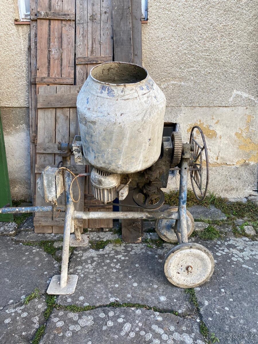 Stavební míchačka