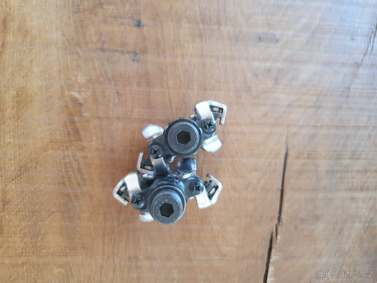 Prodam Shimano SPD / PD-M520 SPD zarážky SM-SH51 černé