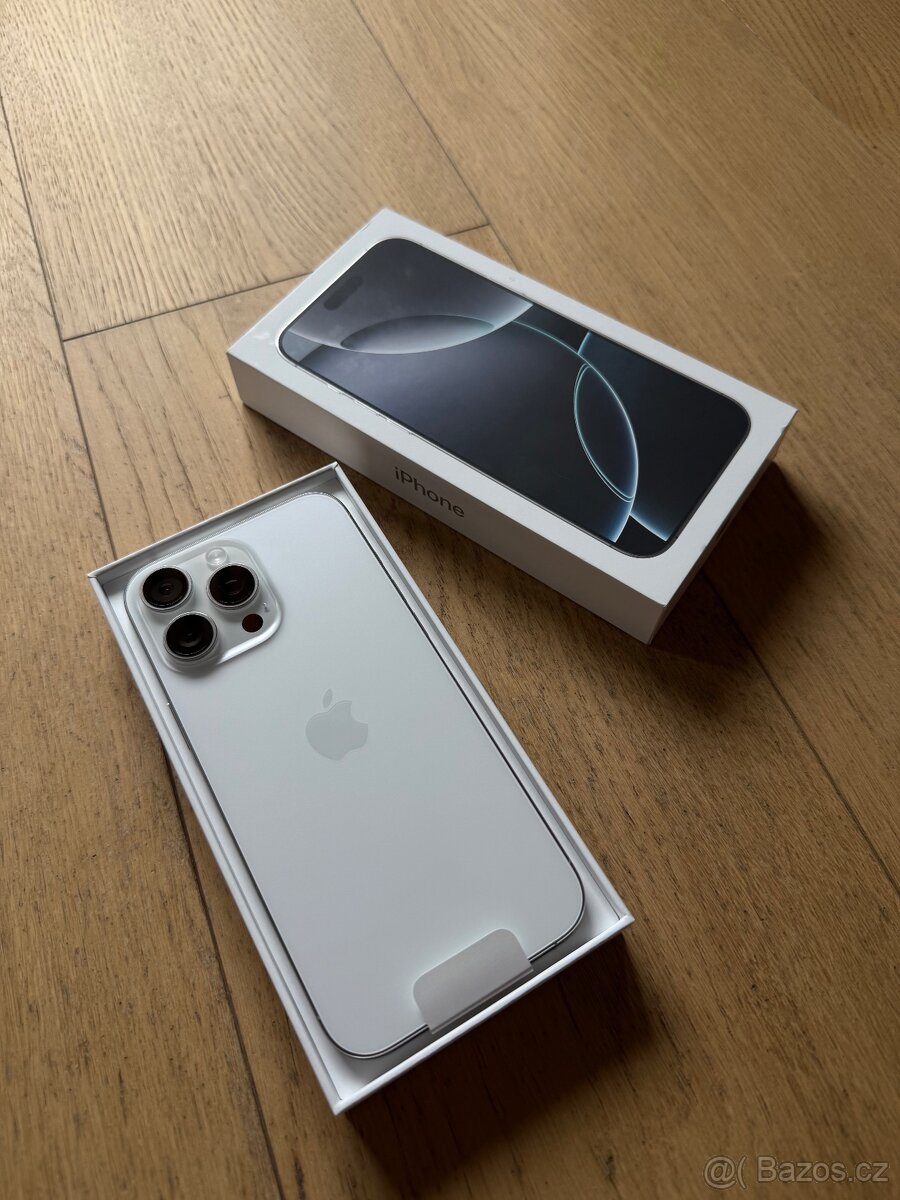 Apple iPhone 16 Pro Max 256GB bílý