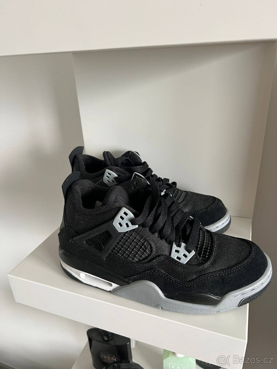 Jordan 4 Retro SE "Black Canvas" vel. EUR 38(5,5).