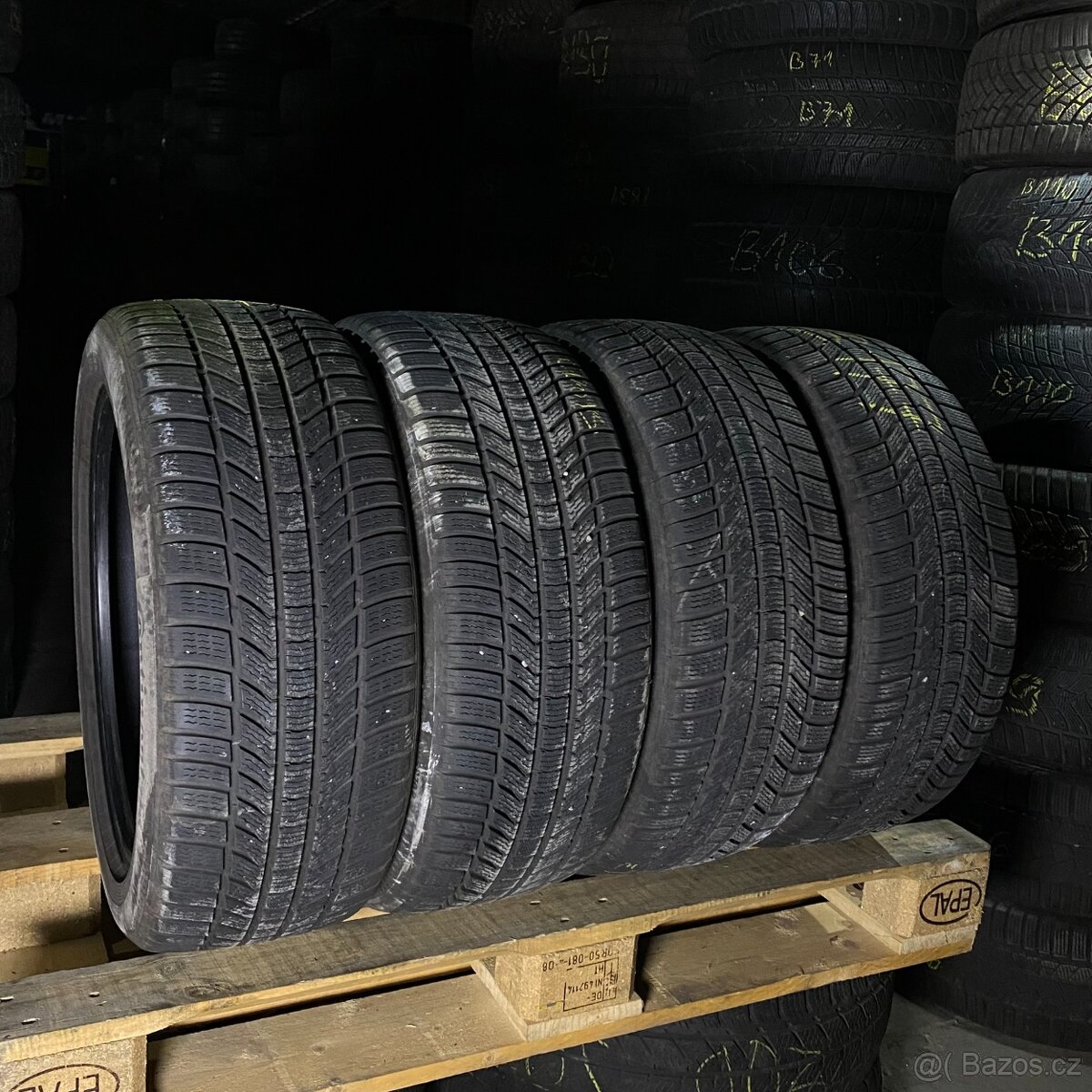 Zimní pneu 235/45 R18 98V Continental 6mm