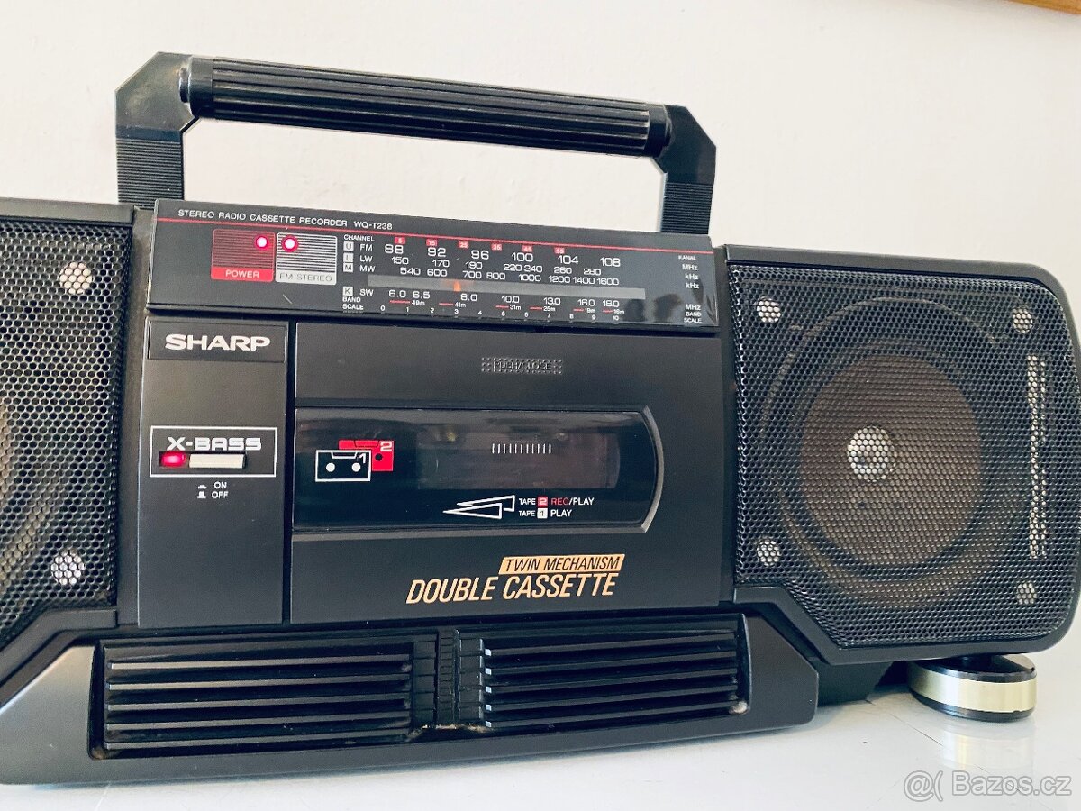 Radiomagnetofon Sharp WQ T238H, rok 1988