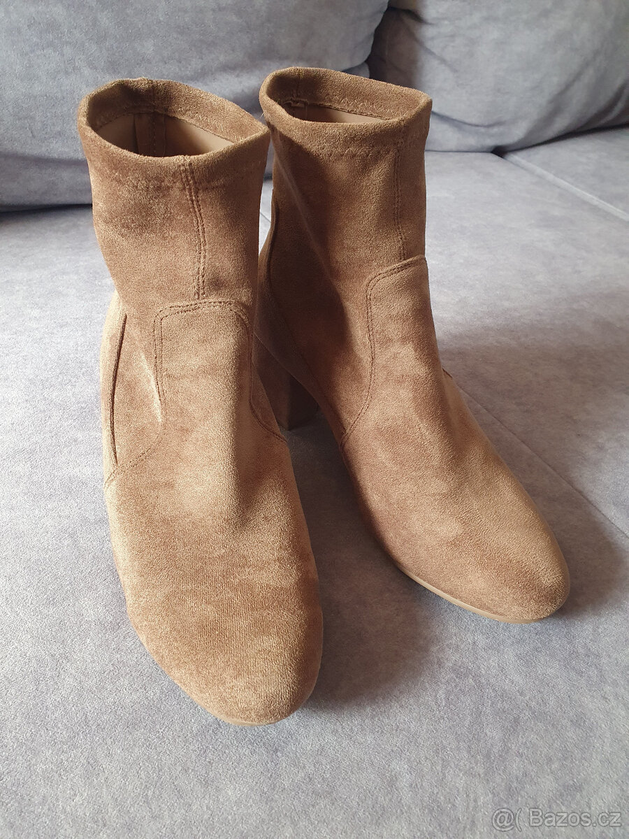 Amisu Dámské semišové kozačky vel. 39